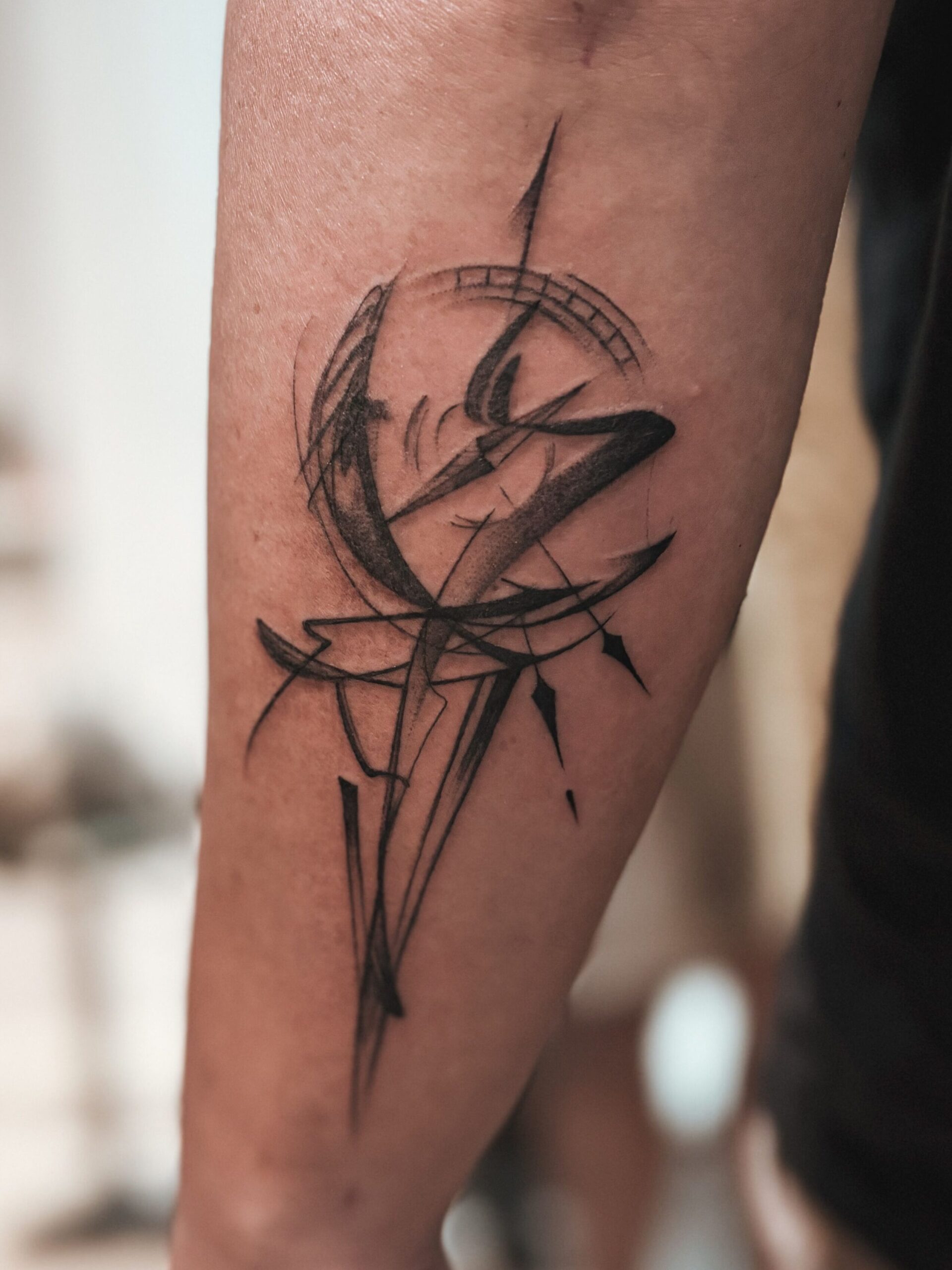 抽象的羅盤刺青 台中刺青